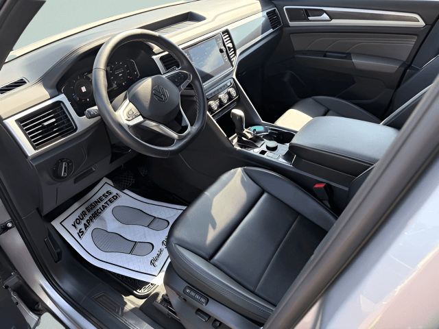 2023 Volkswagen Atlas Cross Sport 3.6L V6 SEL Photo in  Forest  VA 24551