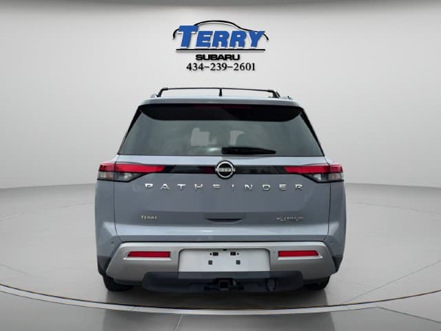 2022 Nissan Pathfinder Platinum Photo in Lynchburg VA 24502