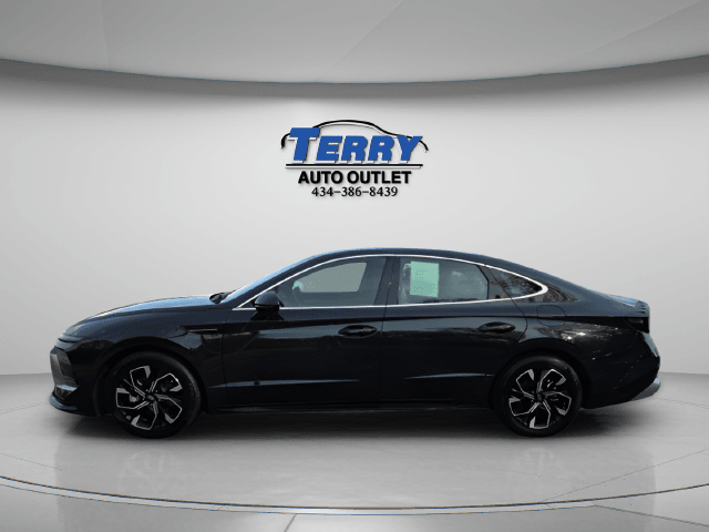 2025 Hyundai Sonata SEL Photo in Lynchburg VA 24502