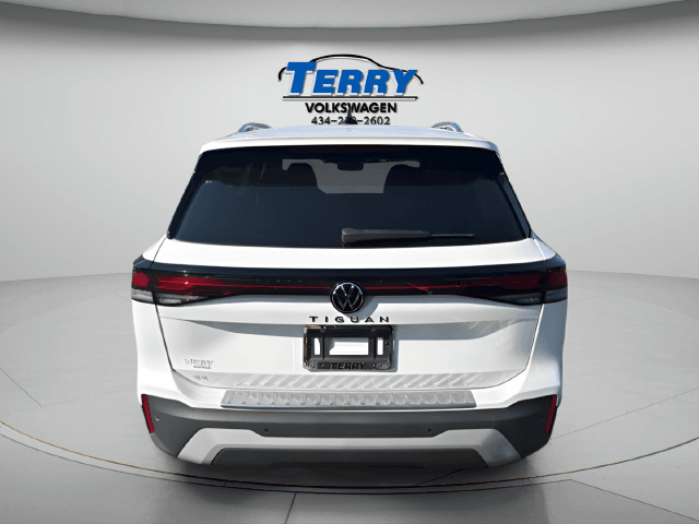 2025 Volkswagen Tiguan 2.0T SE Photo in Lynchburg VA 24502