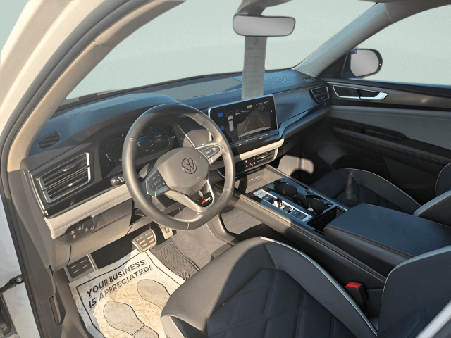 2025 Volkswagen Atlas 2.0T Peak Edition Photo in Lynchburg VA 24502