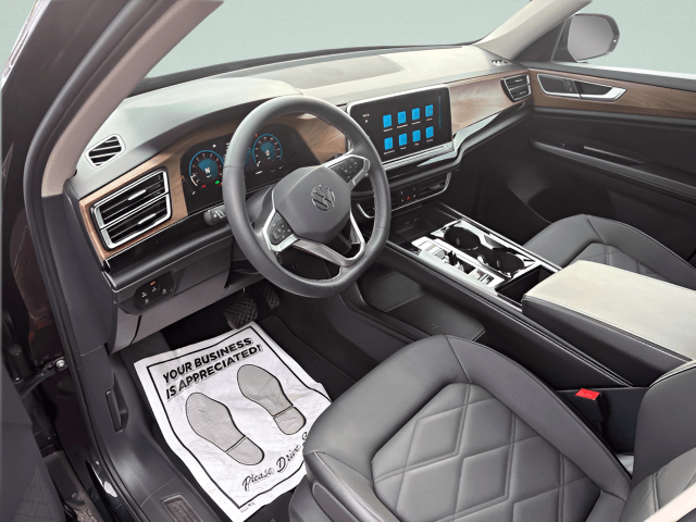 2024 Volkswagen Atlas 2.0T SE w/Technology Photo in  Forest  VA 24551