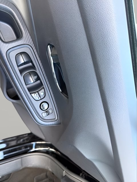 2023 Nissan Versa 1.6 SV Photo in Boston VA 24592