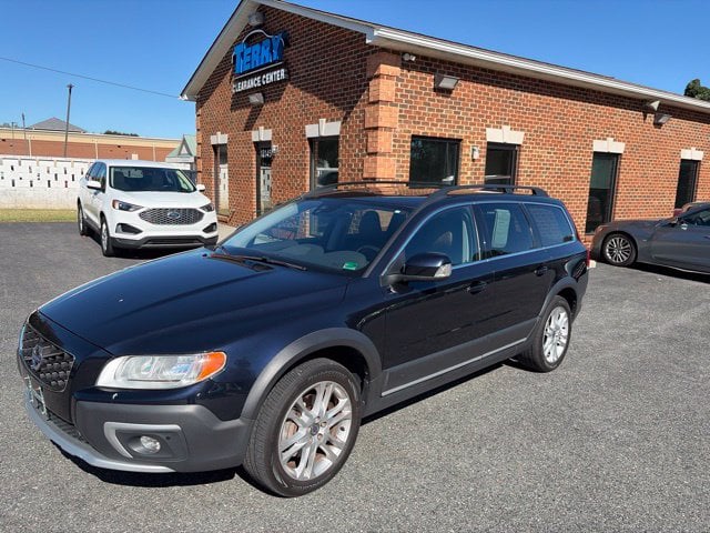2016 Volvo XC70 T5 Premier Photo in Lynchburg VA 24502