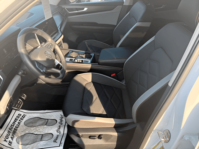 2025 Volkswagen Atlas 2.0T Peak Edition Photo in Lynchburg VA 24502