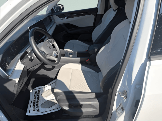 2025 Volkswagen Tiguan 2.0T SE Photo in Lynchburg VA 24502