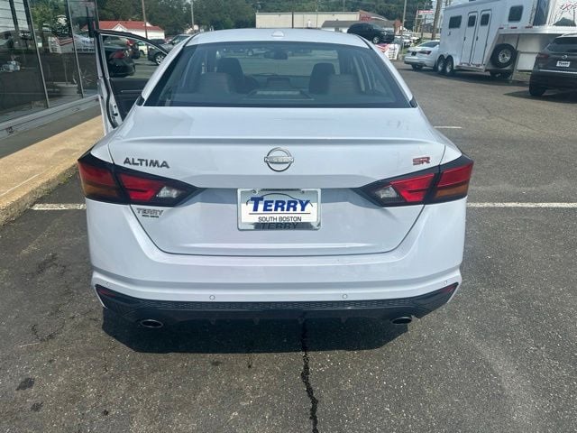 2024 Nissan Altima 2.5 SR Photo in Boston VA 24592