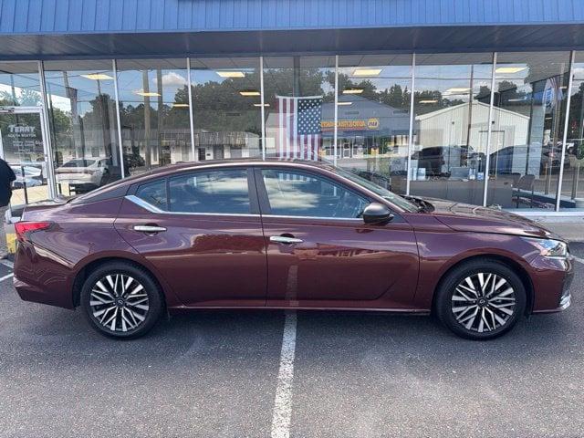 2024 Nissan Altima 2.5 SV Photo in Boston VA 24592