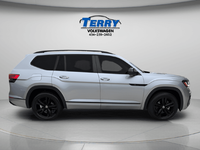 2023 Volkswagen Atlas 3.6L V6 SEL R-Line Photo in  Forest  VA 24551