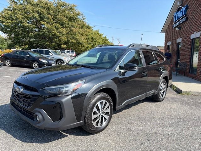 2023 Subaru Outback Premium Photo in Lynchburg VA 24502