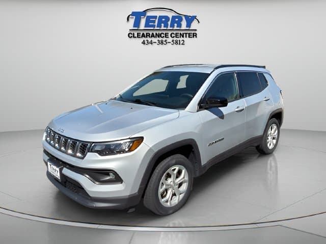 Pre-Owned 2024 Jeep Compass Latitude - photo - 2