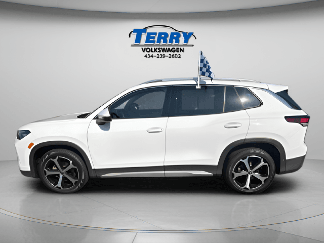 Pre-Owned 2025 Volkswagen Tiguan 2.0T SE - photo - 1