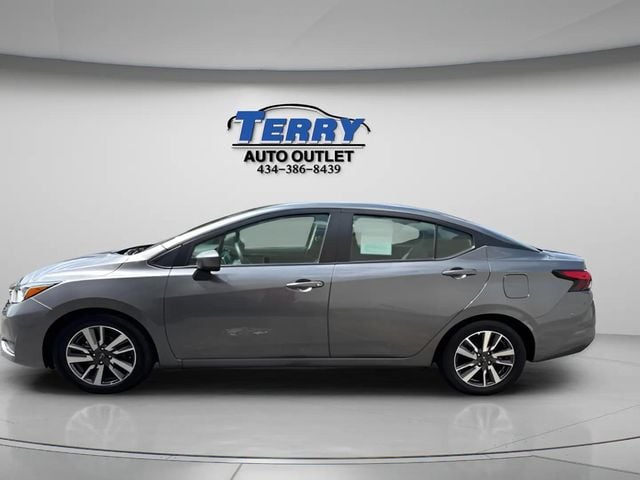 Pre-Owned 2023 Nissan Versa 1.6 SV - photo - 2