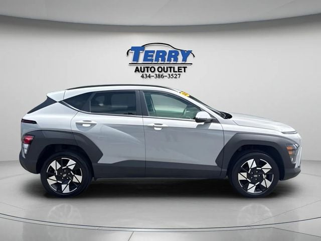 Pre-Owned 2025 Hyundai Kona SEL - photo - 0