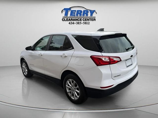 Pre-Owned 2021 Chevrolet Equinox LS - photo - 3
