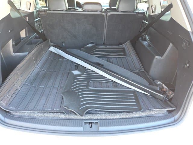 Pre-Owned 2023 Volkswagen Atlas 3.6L V6 SE w/Technology - photo - 18