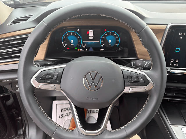 Pre-Owned 2024 Volkswagen Atlas 2.0T SE w/Technology - photo - 10