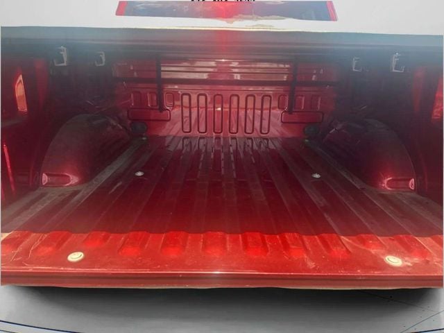 Pre-Owned 2019 Ford F-150 XLT - photo - 4