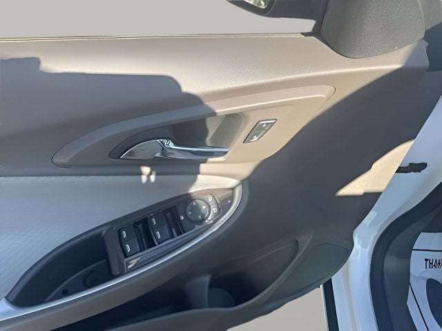 Pre-Owned 2024 Chevrolet Malibu LT - photo - 4
