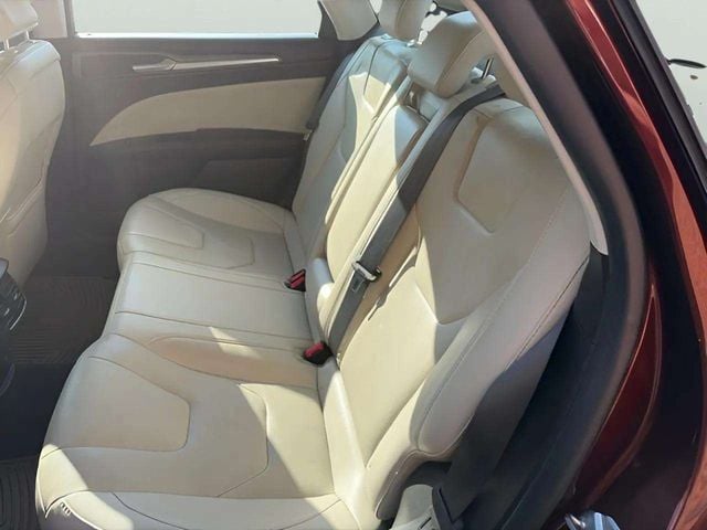 Pre-Owned 2016 Ford Fusion Hybrid Titanium - photo - 8