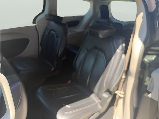 Pre-Owned 2022 Chrysler Pacifica Touring L - photo - 7