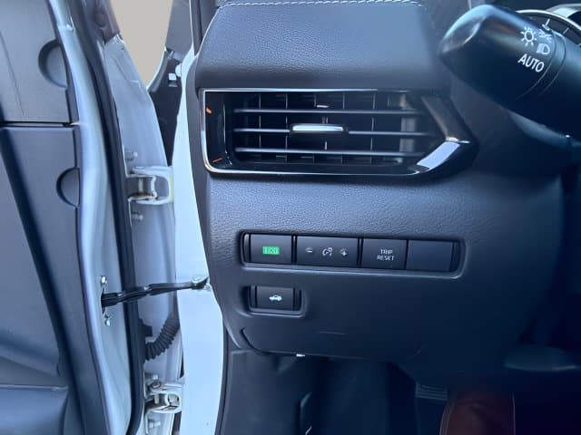 Pre-Owned 2024 Nissan Sentra SV - photo - 8