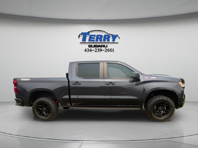 Pre-Owned 2024 Chevrolet Silverado 1500 LT Trail Boss - photo - 0