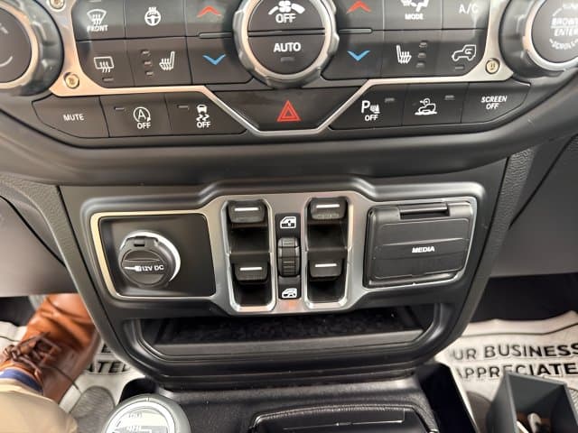 Pre-Owned 2022 Jeep Gladiator High Altitude - photo - 20