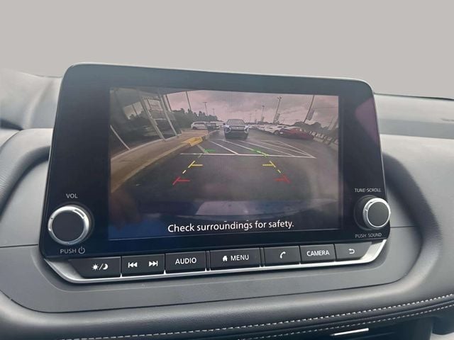 Pre-Owned 2025 Nissan Rogue SV - photo - 8