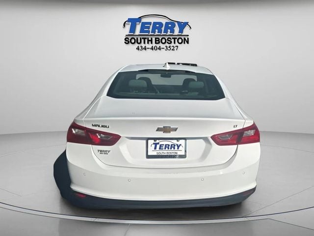 Pre-Owned 2024 Chevrolet Malibu LT - photo - 3