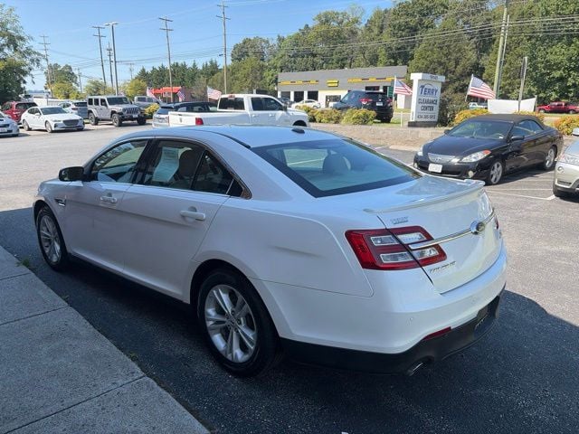 Pre-Owned 2016 Ford Taurus SEL - photo - 3