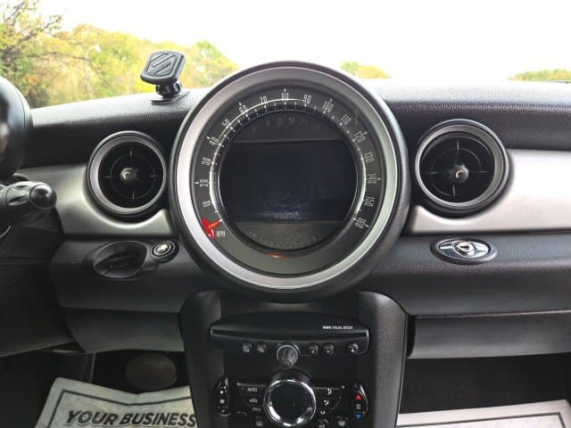 Pre-Owned 2015 MINI Cooper Base - photo - 16