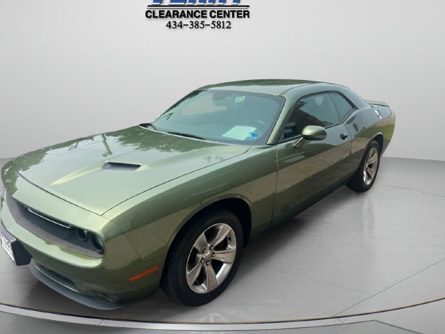 Pre-Owned 2021 Dodge Challenger SXT - photo - 2