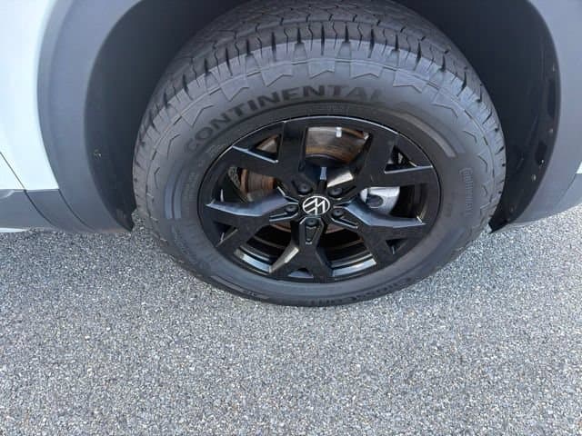 Pre-Owned 2025 Volkswagen Atlas 2.0T Peak Edition - photo - 31