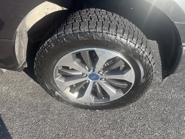 Pre-Owned 2019 Ford F-150 XL - photo - 3