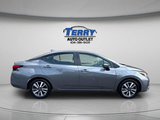 Pre-Owned 2023 Nissan Versa 1.6 SV - photo - 0