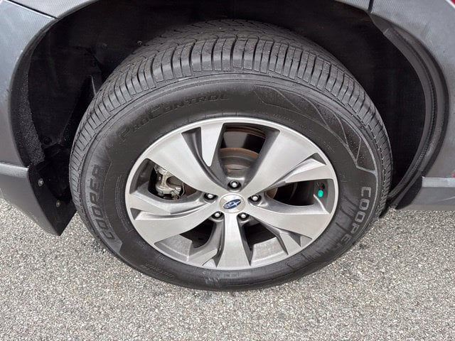 Pre-Owned 2023 Subaru Ascent Premium - photo - 15
