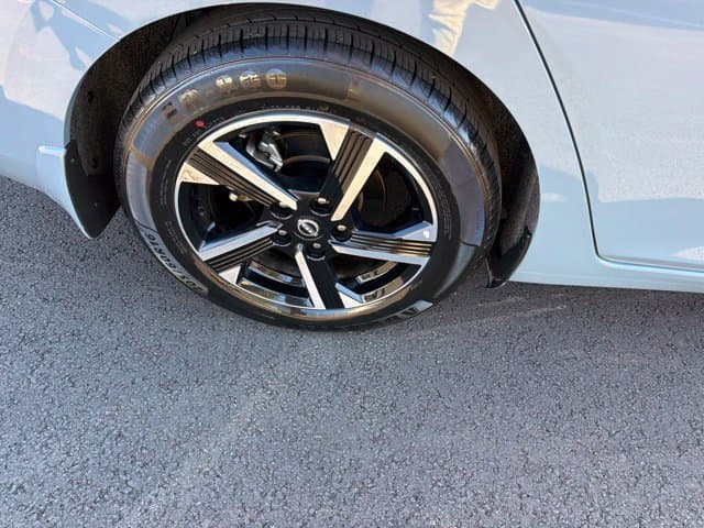 Pre-Owned 2024 Nissan Sentra SV - photo - 29
