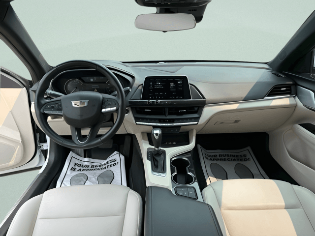 Pre-Owned 2024 Cadillac CT4 Luxury - photo - 8