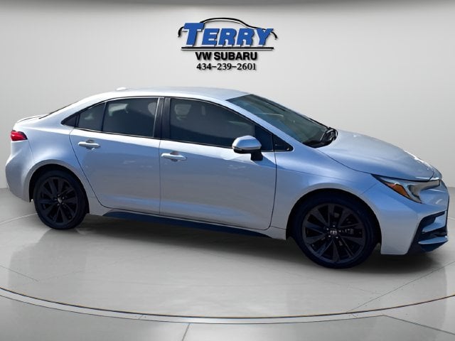 Pre-Owned 2024 Toyota Corolla SE - photo - 0