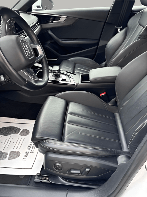 Pre-Owned 2024 Audi A4 45 S line Premium Plus - photo - 7