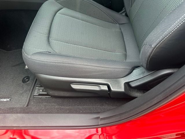 Pre-Owned 2024 Subaru Crosstrek Premium - photo - 5