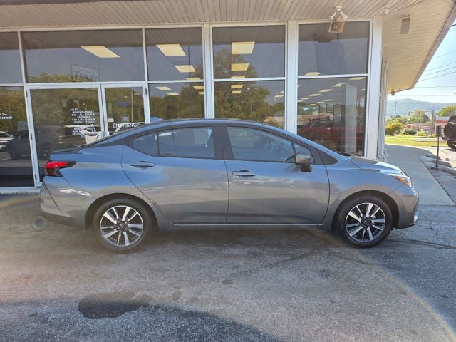 Pre-Owned 2025 Nissan Versa 1.6 SV - photo - 3