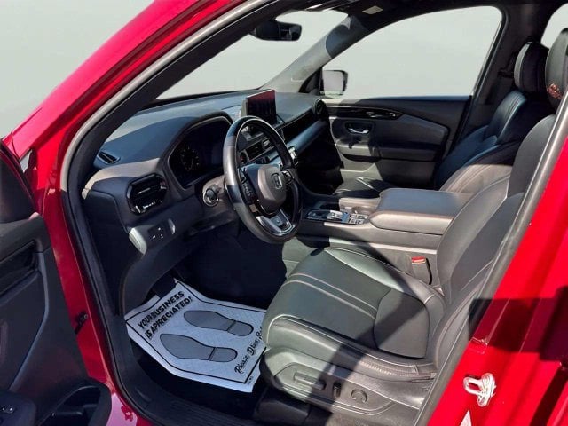 Pre-Owned 2025 Honda Pilot TrailSport - photo - 4
