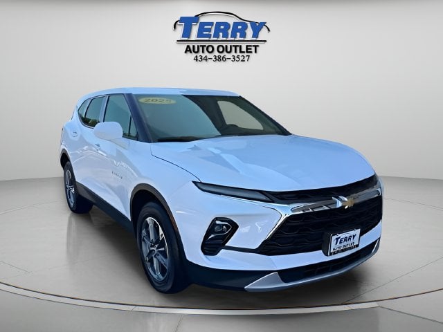Pre-Owned 2025 Chevrolet Blazer LT - photo - 1