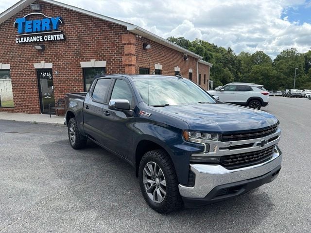 Pre-Owned 2021 Chevrolet Silverado 1500 LT - photo - 0