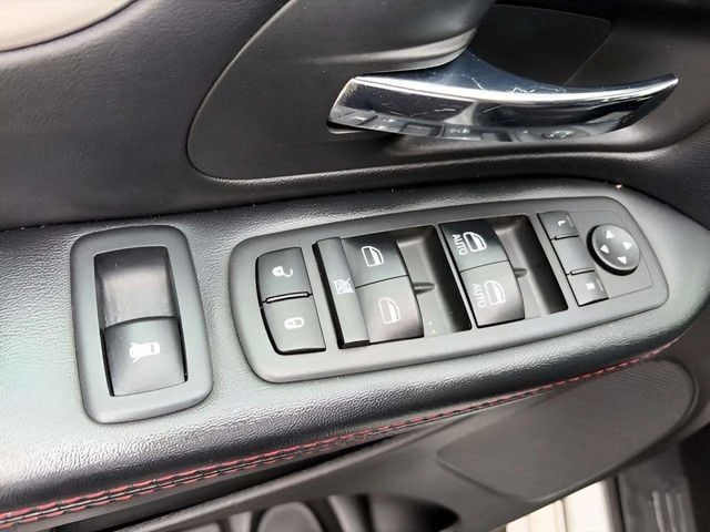 Pre-Owned 2019 Dodge Grand Caravan GT - photo - 6