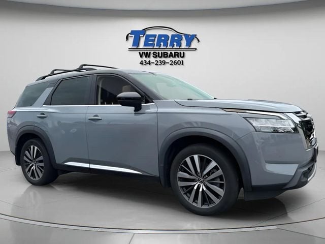 Pre-Owned 2022 Nissan Pathfinder Platinum - photo - 0