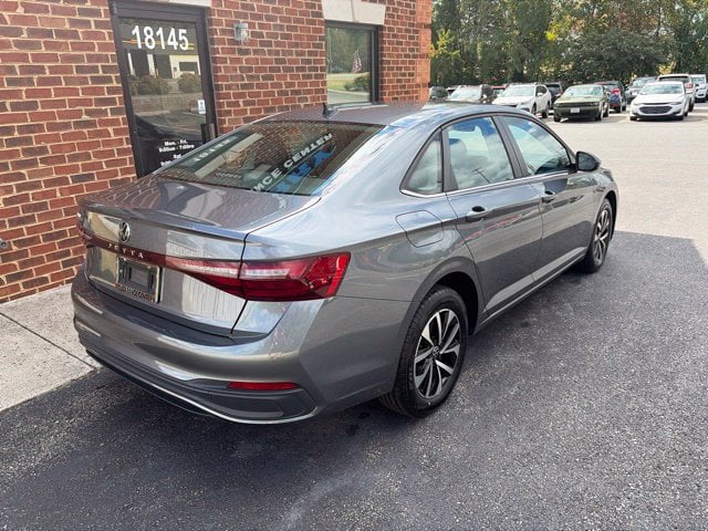 Pre-Owned 2025 Volkswagen Jetta 1.5T S - photo - 4