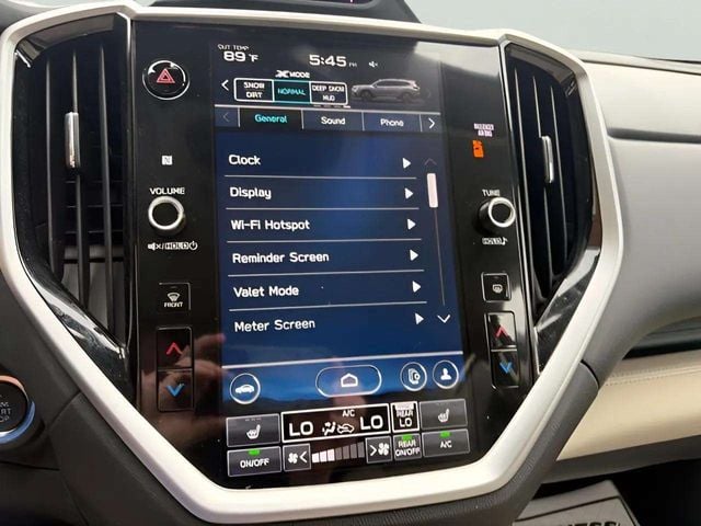 Pre-Owned 2023 Subaru Ascent Limited - photo - 8